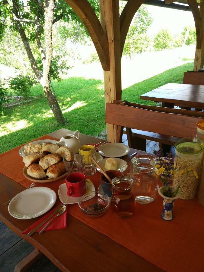 Tourist Farm Strle With Great Local Food Cerknica Exterior foto